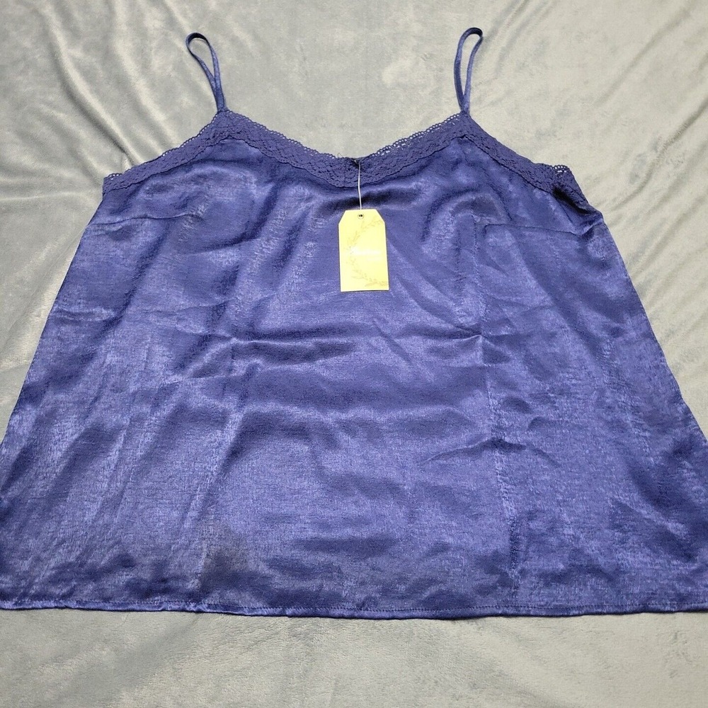 New Andree Blouse Womens 2X Blue Silky Tank Top Sleeveless Shirt Lace Trim Rayon